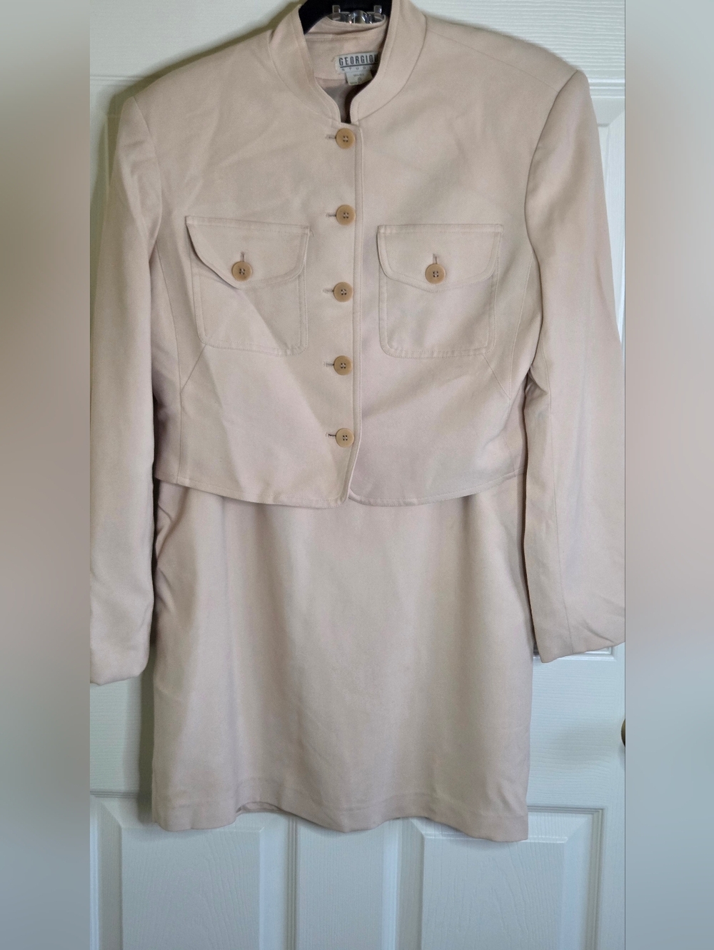 Vtg Georgiou Studio 10 Beige 100% SILK 2 Pieces Jacket& Skirt Women's Skirt Set